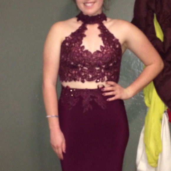 Faviana Dresses & Skirts - Prom dress